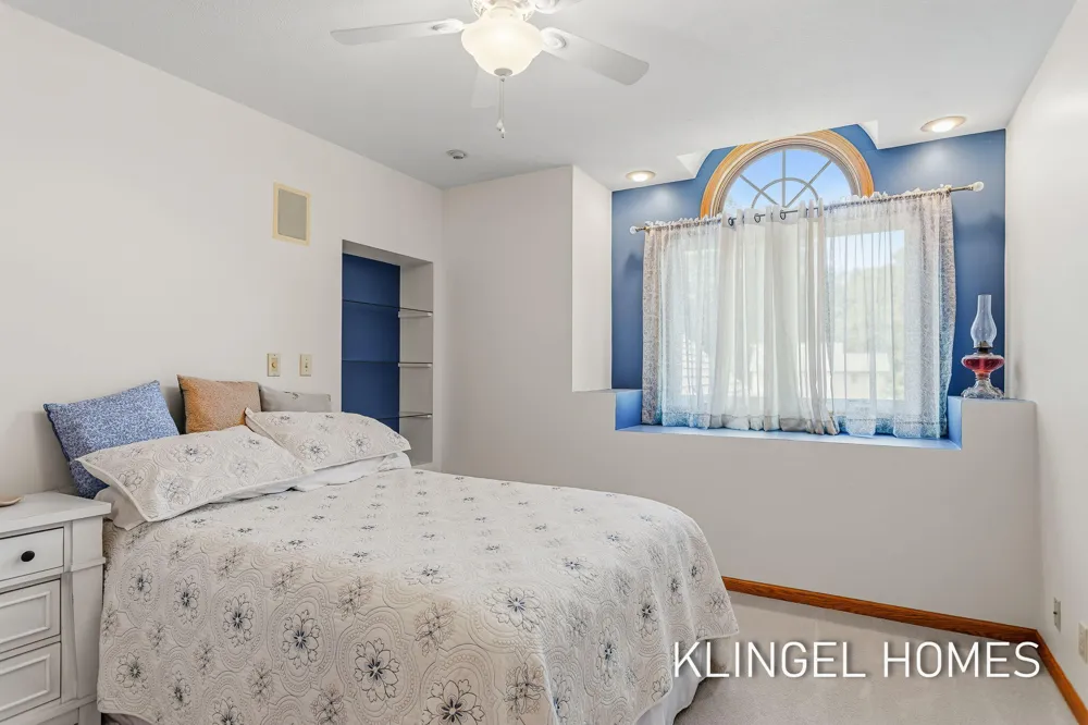11984 Chickory Drive Grand Haven Charter Township, MI 49417