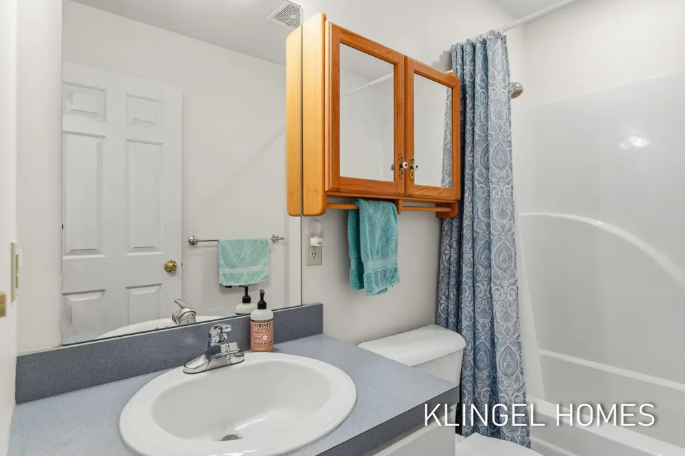 11984 Chickory Drive Grand Haven Charter Township, MI 49417