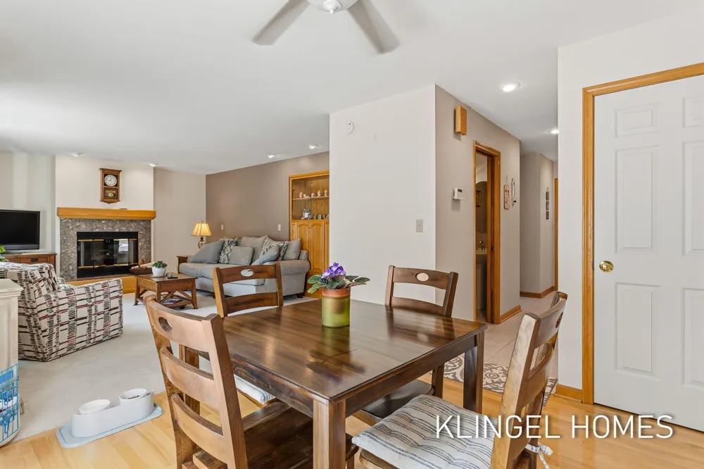 11984 Chickory Drive Grand Haven Charter Township, MI 49417