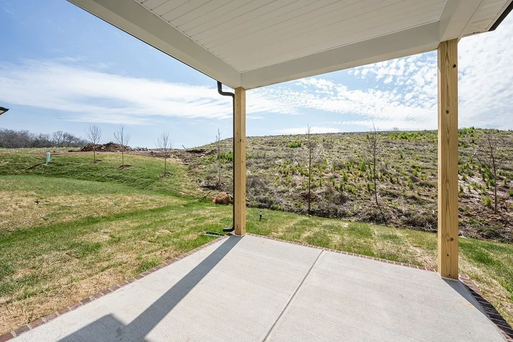 235 West Millbrook Drive Spring Hill, TN 37174