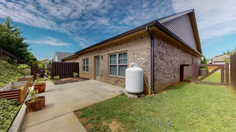 4833 Grove Park Dr NE Cleveland, TN 37312