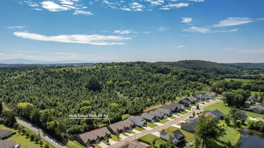 4833 Grove Park Dr NE Cleveland, TN 37312