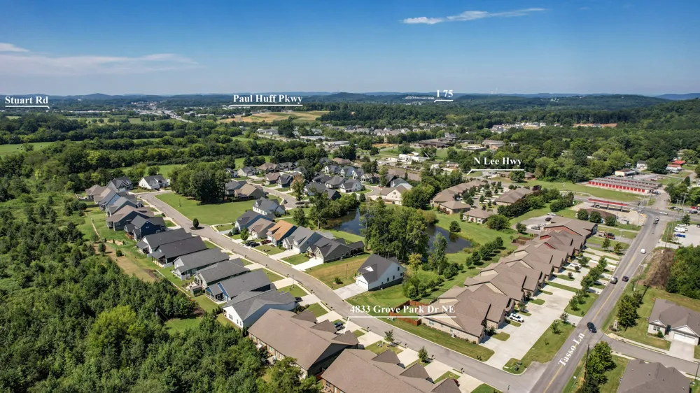 4833 Grove Park Dr NE Cleveland, TN 37312