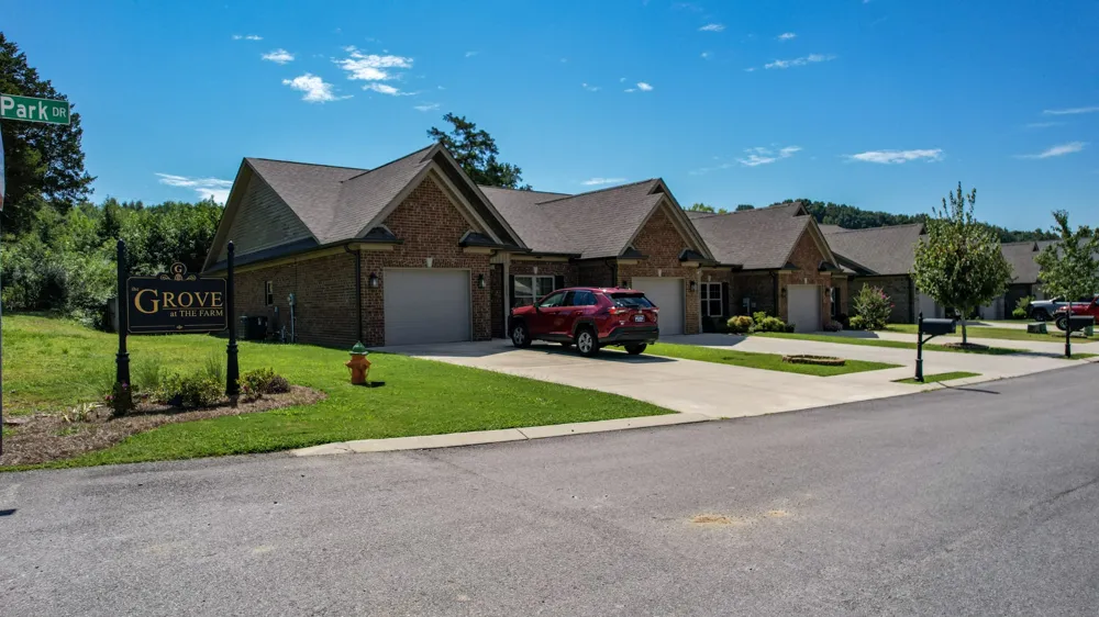 4833 Grove Park Dr NE Cleveland, TN 37312