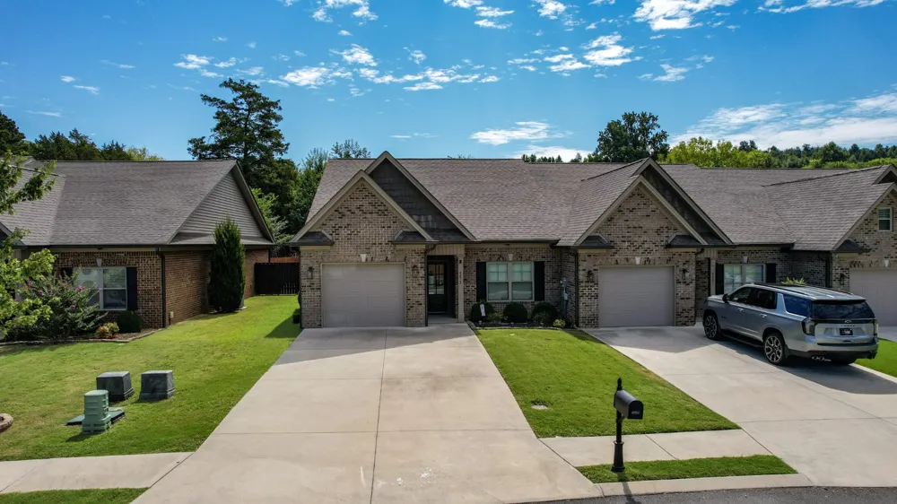 4833 Grove Park Dr NE Cleveland, TN 37312