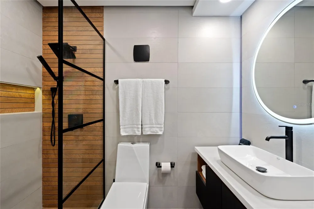 602 FERNANDEZ JUNCOS #903 San Juan, PR 00907