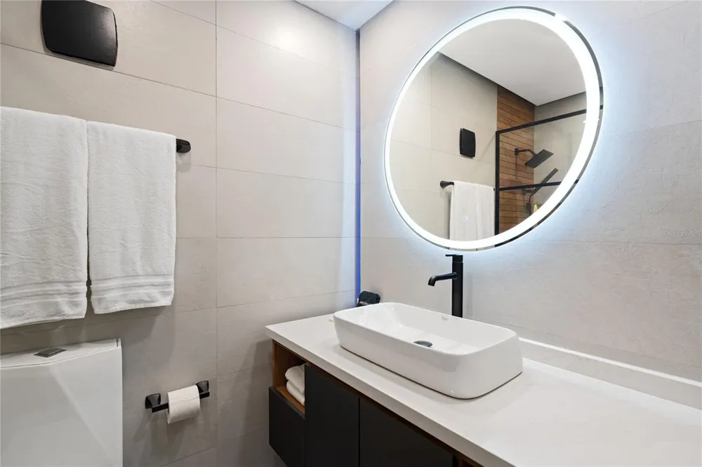 602 FERNANDEZ JUNCOS #903 San Juan, PR 00907
