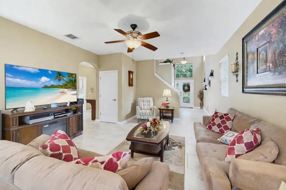 2809 PEWTER MIST COURT Oviedo, FL 32765