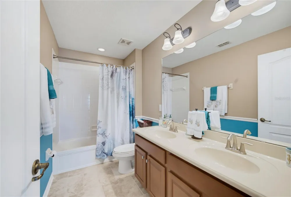 2809 PEWTER MIST COURT Oviedo, FL 32765