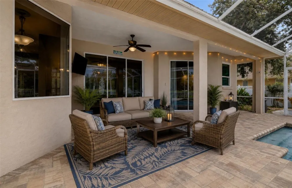 143 MILL RUN E Bradenton, FL 34212
