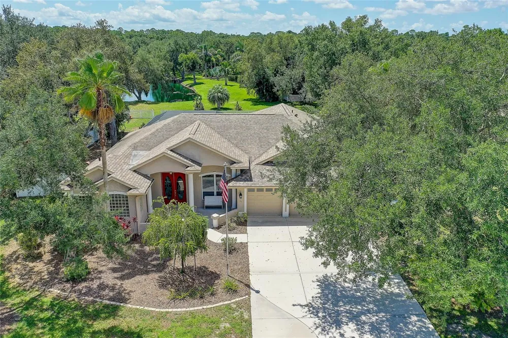 143 MILL RUN E Bradenton, FL 34212