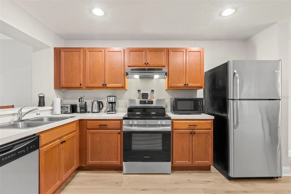 2523 SANDY BEACH LANE Clearwater, FL 33763