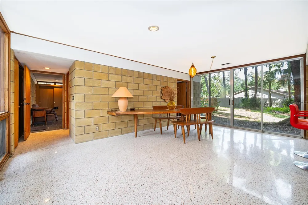 291 MAPLE COURT Oviedo, FL 32765