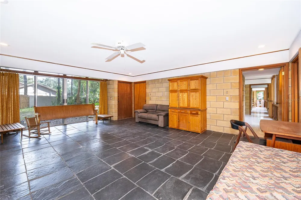 291 MAPLE COURT Oviedo, FL 32765