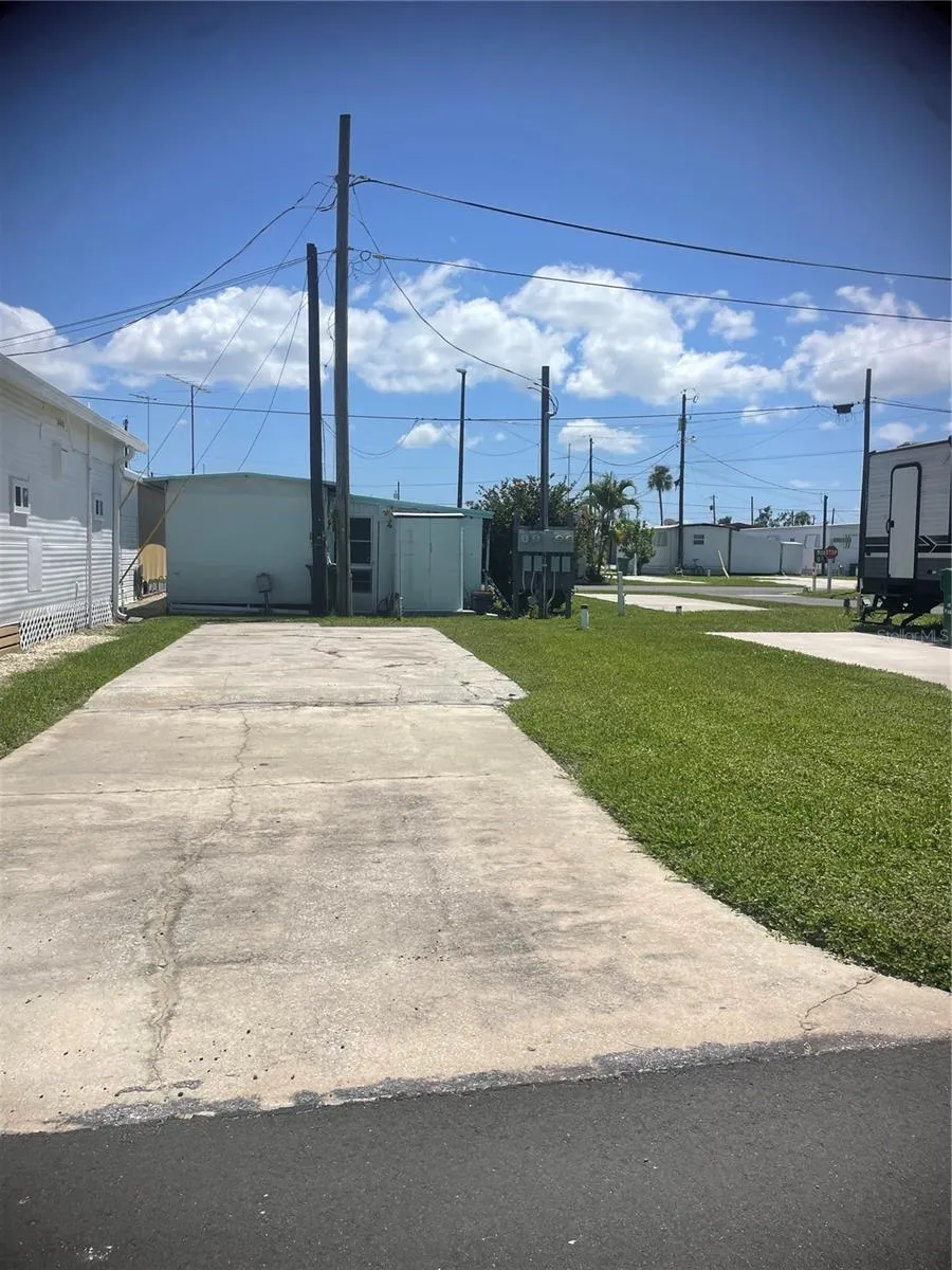 9 TENNESSEE STREET Palmetto, FL 34221