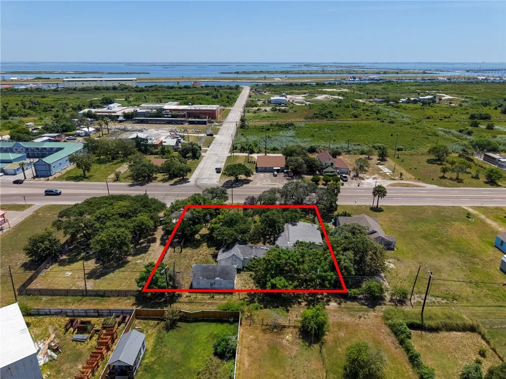460 Commercial Aransas Pass, TX 78336