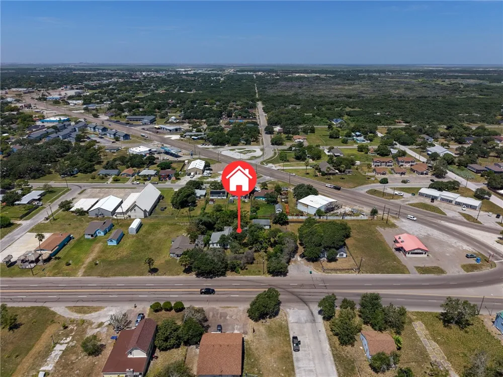 460 Commercial Aransas Pass, TX 78336