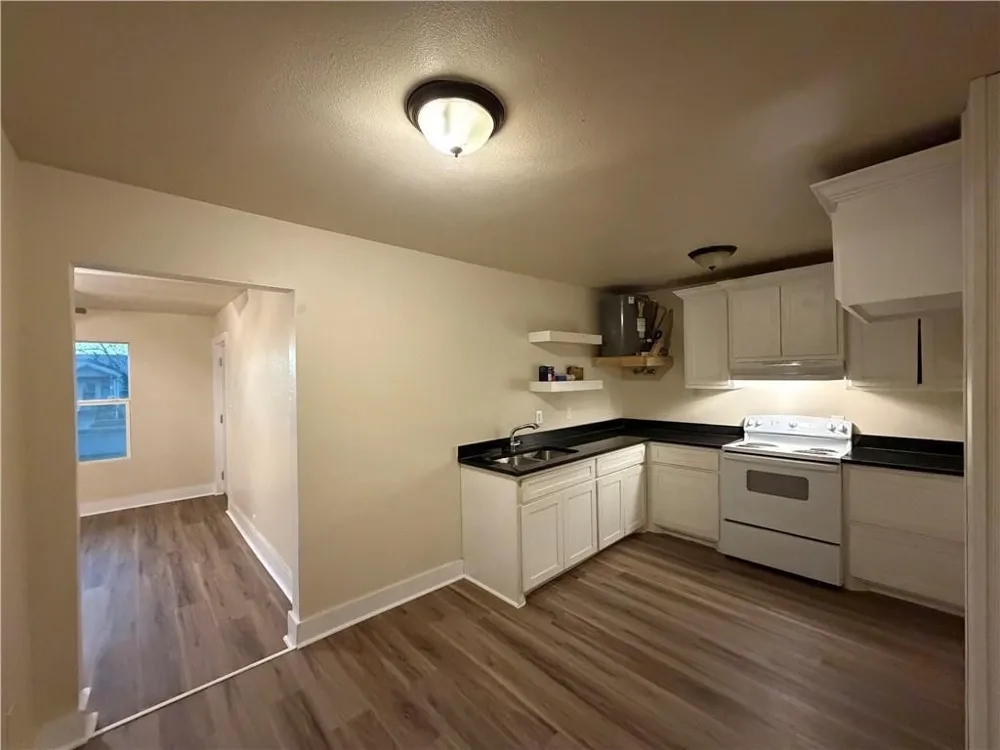 5410 Burton Corpus Christi, TX 78411