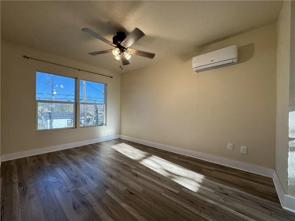 5410 Burton Corpus Christi, TX 78411