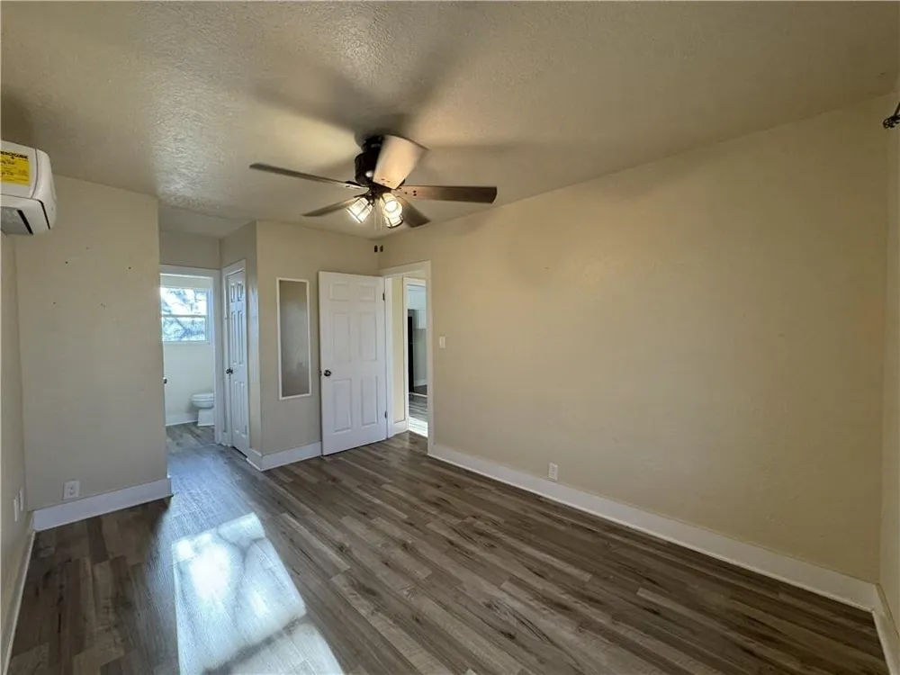 5410 Burton Corpus Christi, TX 78411