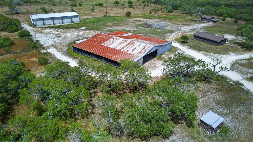 259 E County Road 227 Orange Grove, TX 78372