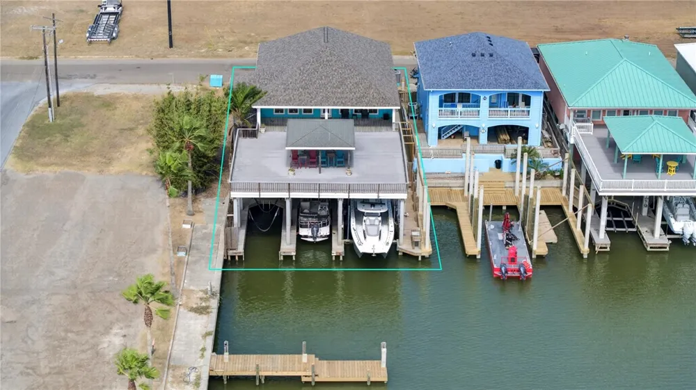718 E Port Drive Port Mansfield, TX 78598