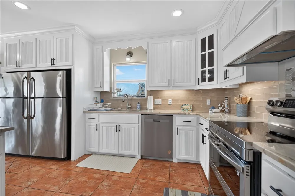 718 E Port Drive Port Mansfield, TX 78598