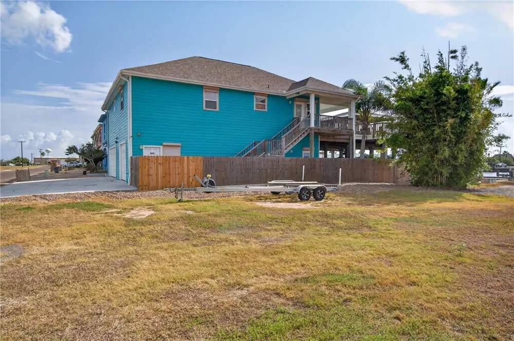 718 E Port Drive Port Mansfield, TX 78598
