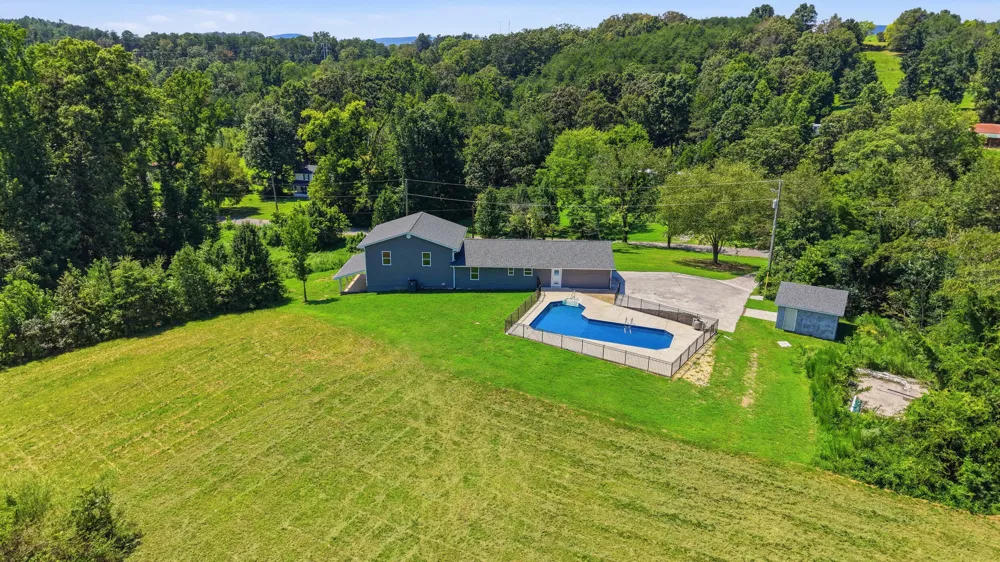 468 Wilkey Road Dayton, TN 37321
