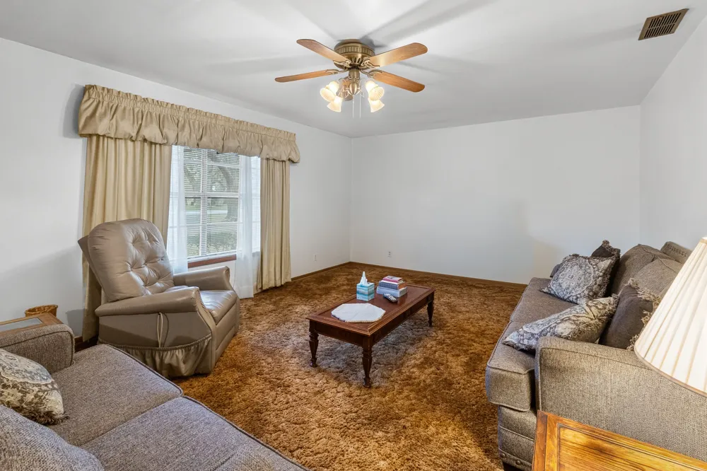 113 Krupka Street Columbus, TX 78934