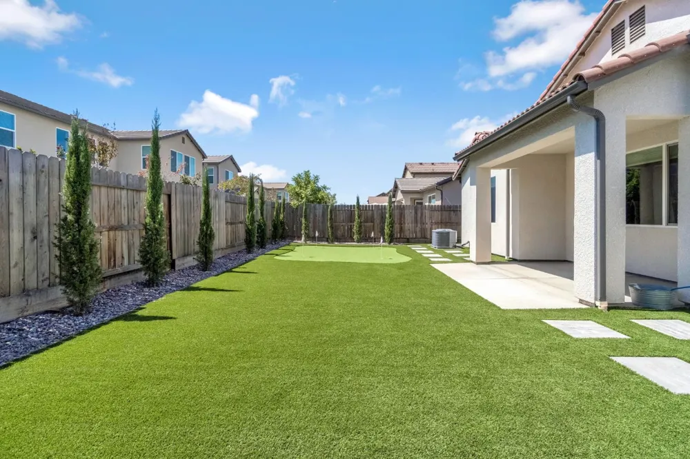 1178 Pinnacle Drive W Madera, CA 93636