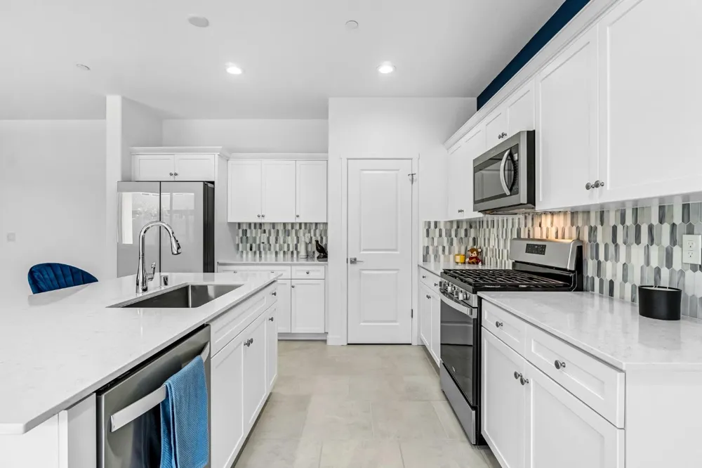 1178 Pinnacle Drive W Madera, CA 93636