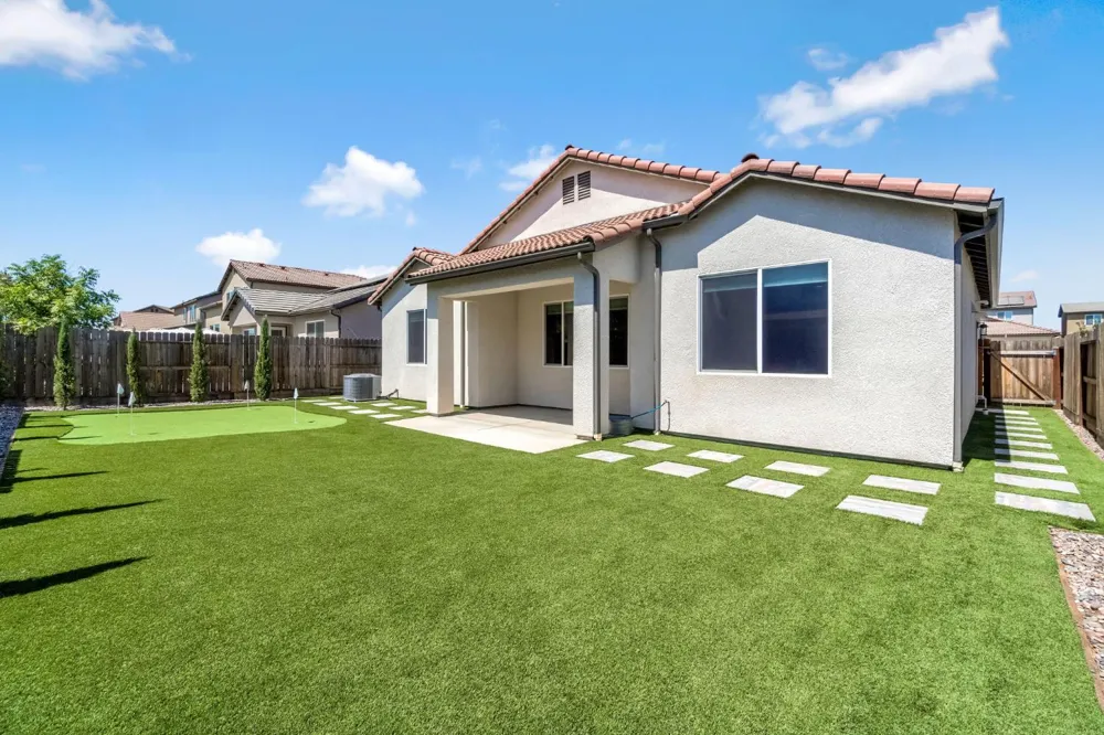 1178 Pinnacle Drive W Madera, CA 93636