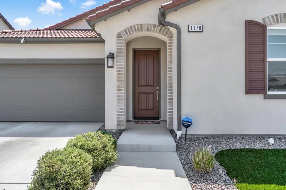 1178 Pinnacle Drive W Madera, CA 93636
