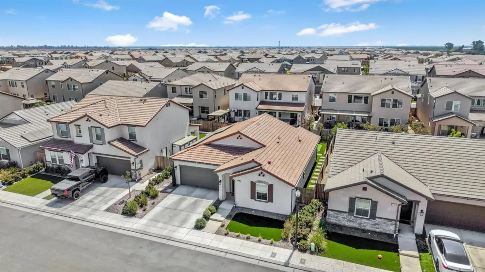 1178 Pinnacle Drive W Madera, CA 93636