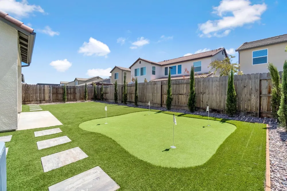 1178 Pinnacle Drive W Madera, CA 93636