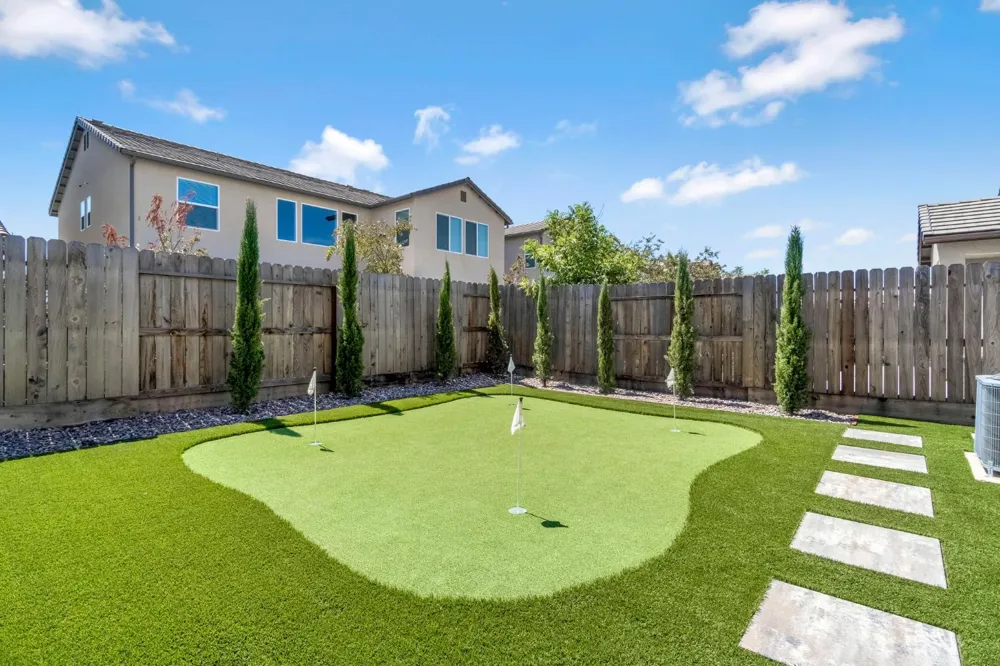 1178 Pinnacle Drive W Madera, CA 93636