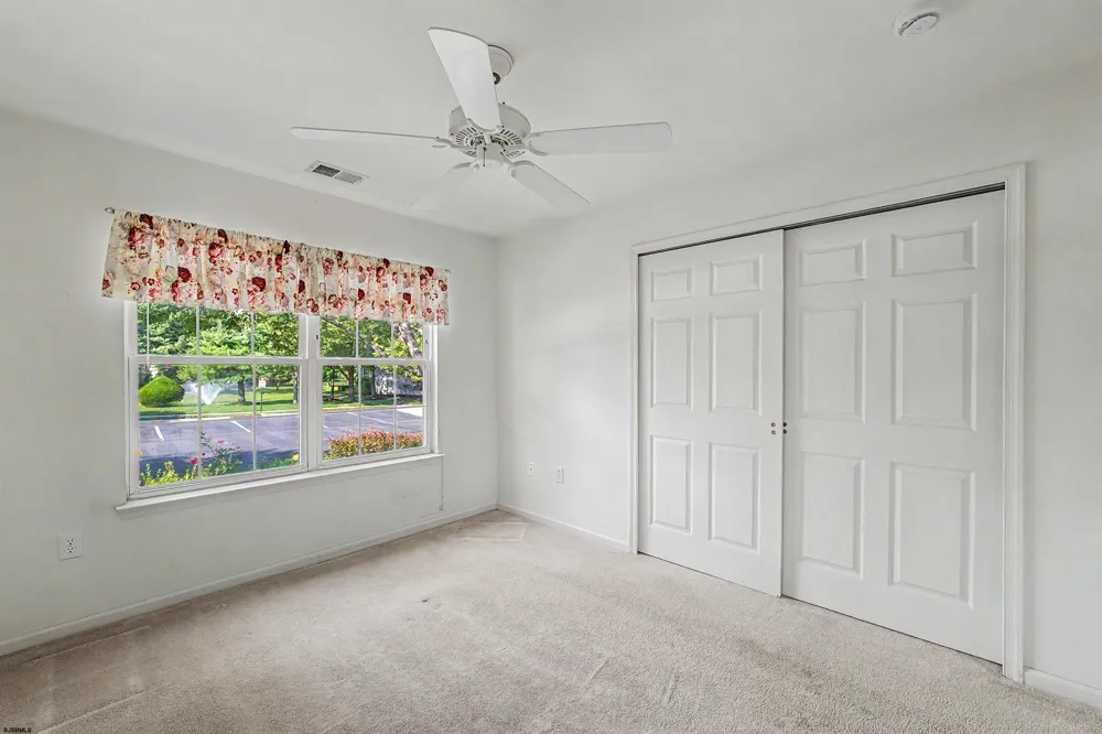 676 E Chancery Ln Galloway Township, NJ 08205