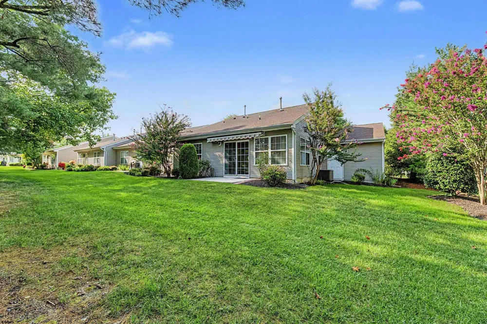 676 E Chancery Ln Galloway Township, NJ 08205