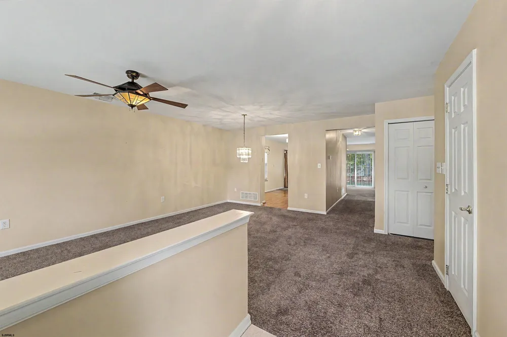 676 E Chancery Ln Galloway Township, NJ 08205