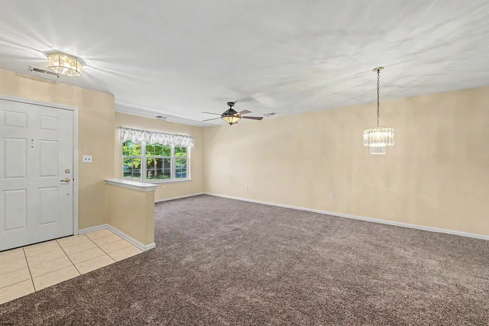 676 E Chancery Ln Galloway Township, NJ 08205