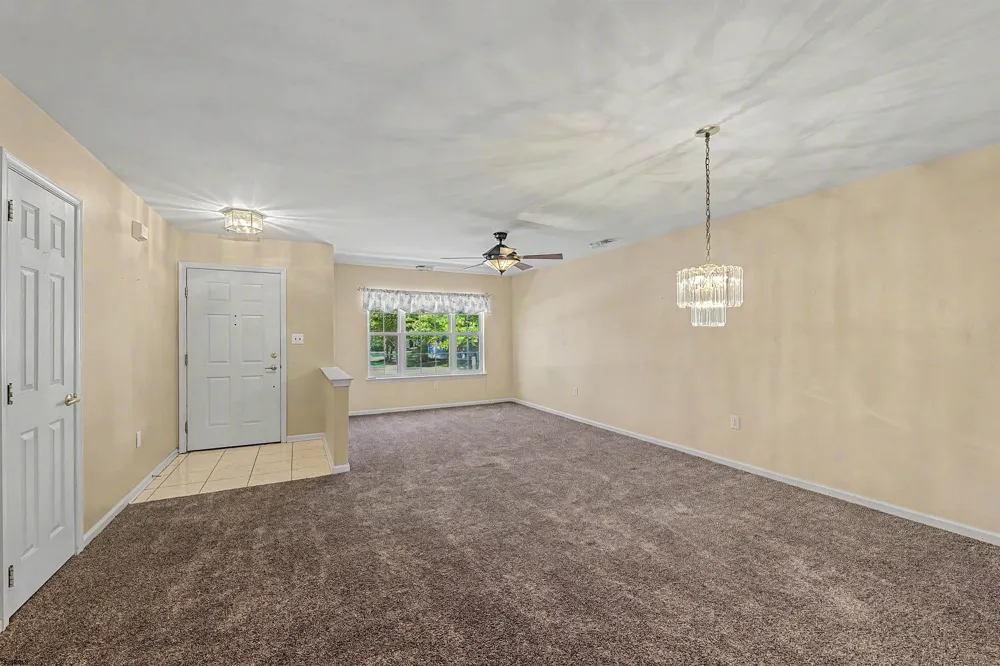 676 E Chancery Ln Galloway Township, NJ 08205
