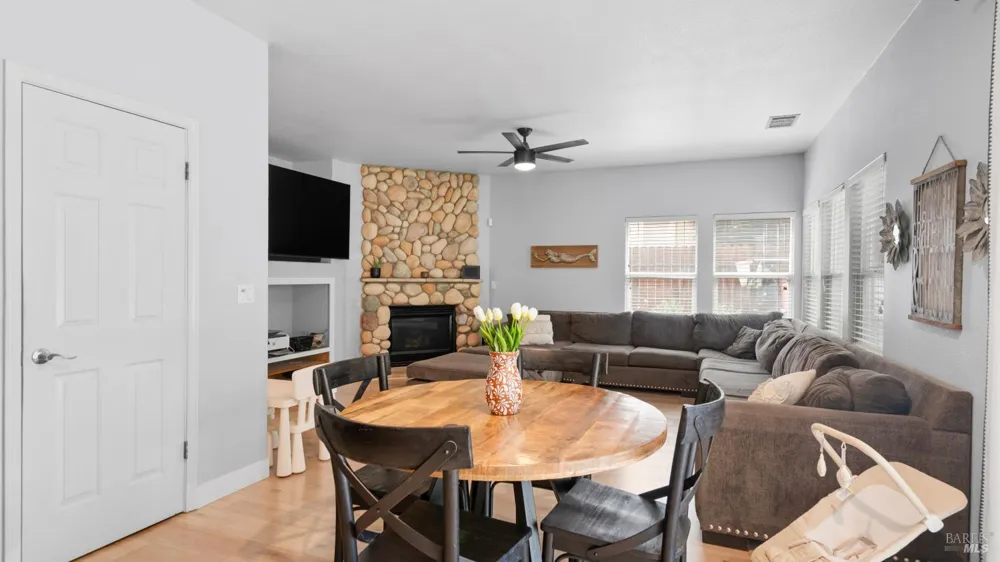 885 Kells Circle Vacaville, CA 95688