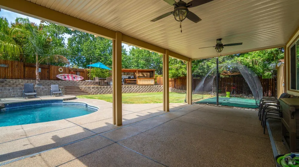 885 Kells Circle Vacaville, CA 95688