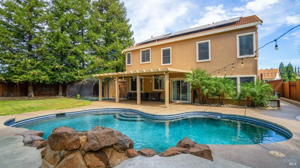 885 Kells Circle Vacaville, CA 95688