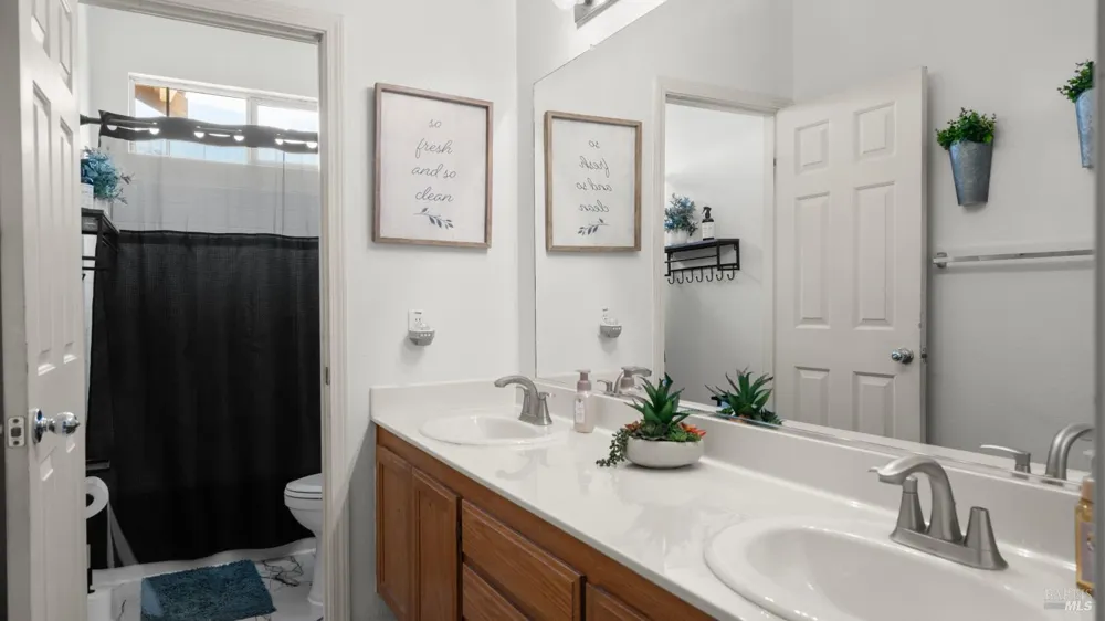 885 Kells Circle Vacaville, CA 95688