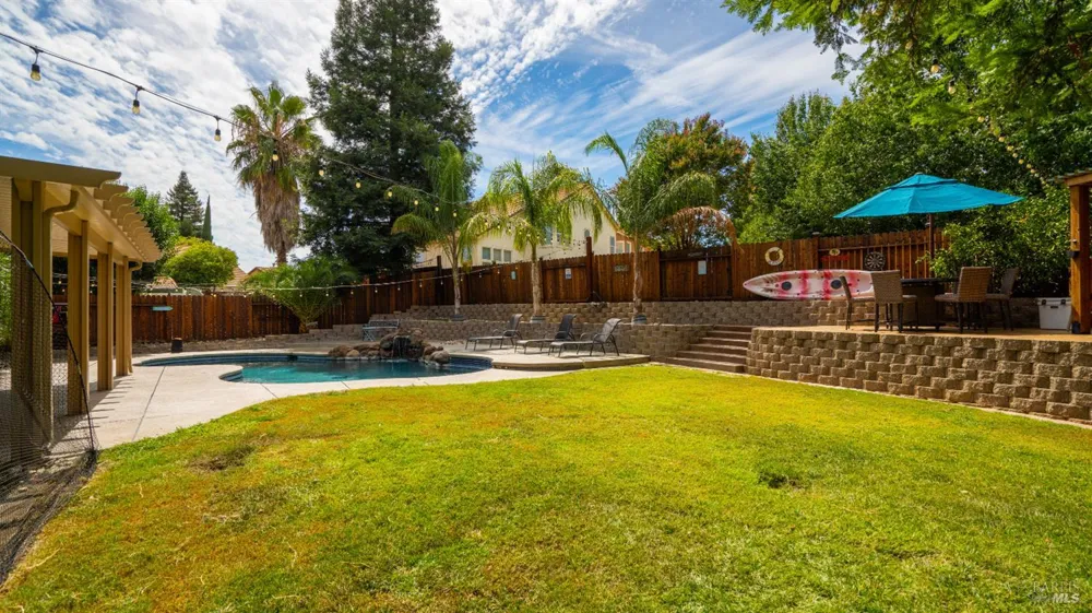 885 Kells Circle Vacaville, CA 95688