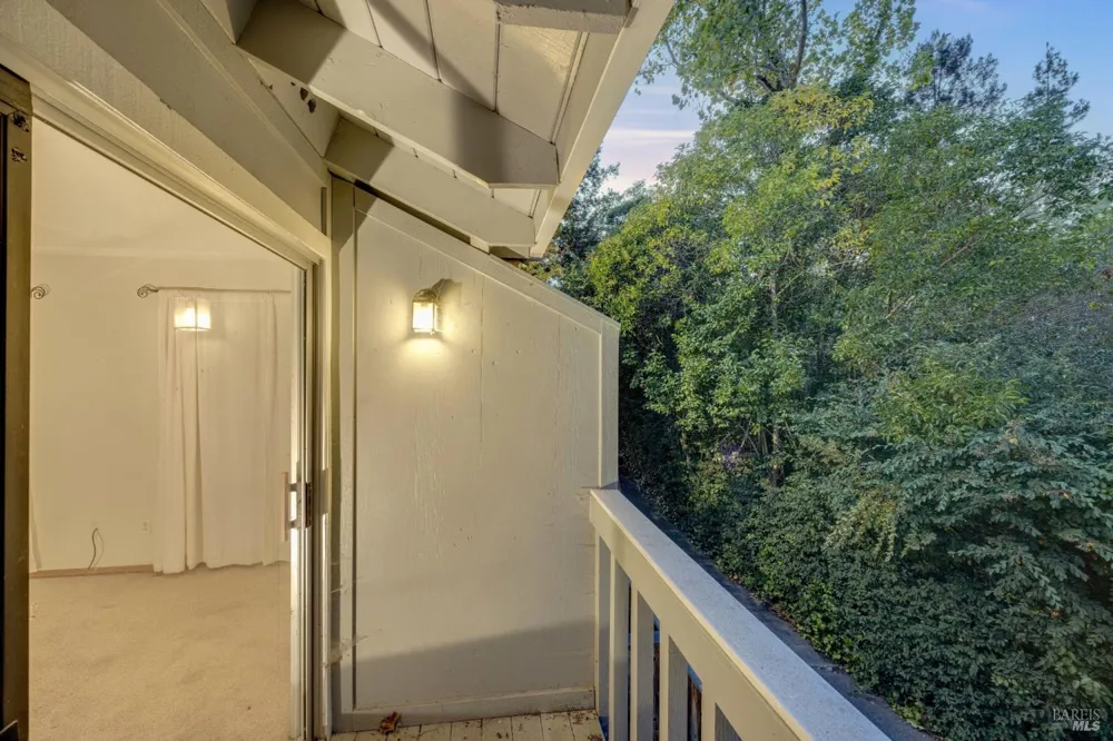 718 Racquet Club Circle Rohnert Park, CA 94928