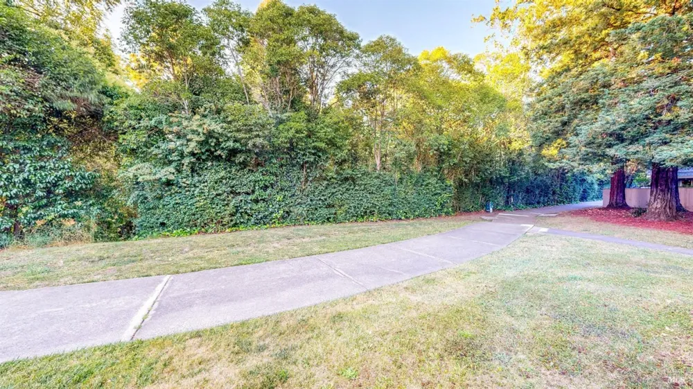 718 Racquet Club Circle Rohnert Park, CA 94928