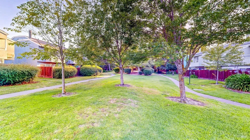 718 Racquet Club Circle Rohnert Park, CA 94928